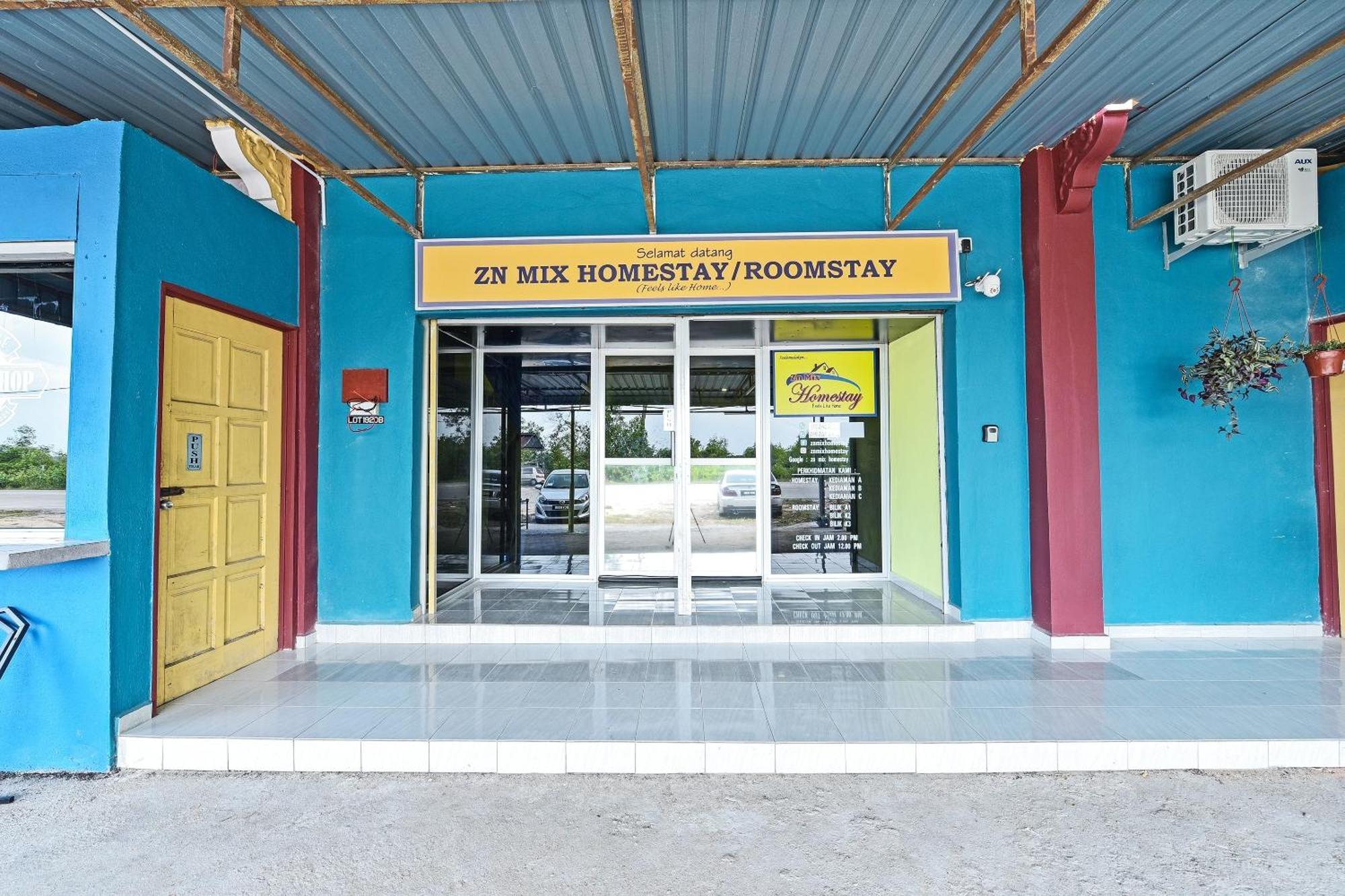 Oyo 90551 Zn Mix Homestay & Roomstay Kampung Raja Exteriör bild